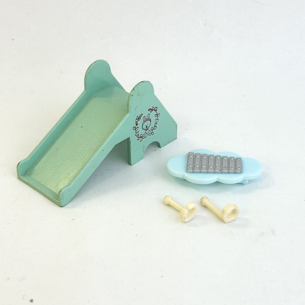 [used] Slide and Xylophone Sylvanian Families Calico Critters