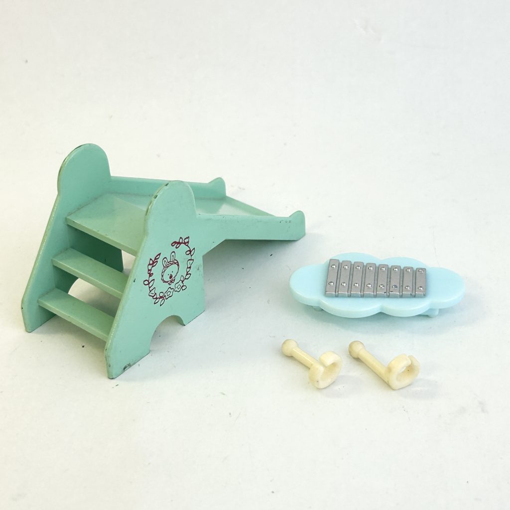 [used] Slide and Xylophone Sylvanian Families Calico Critters