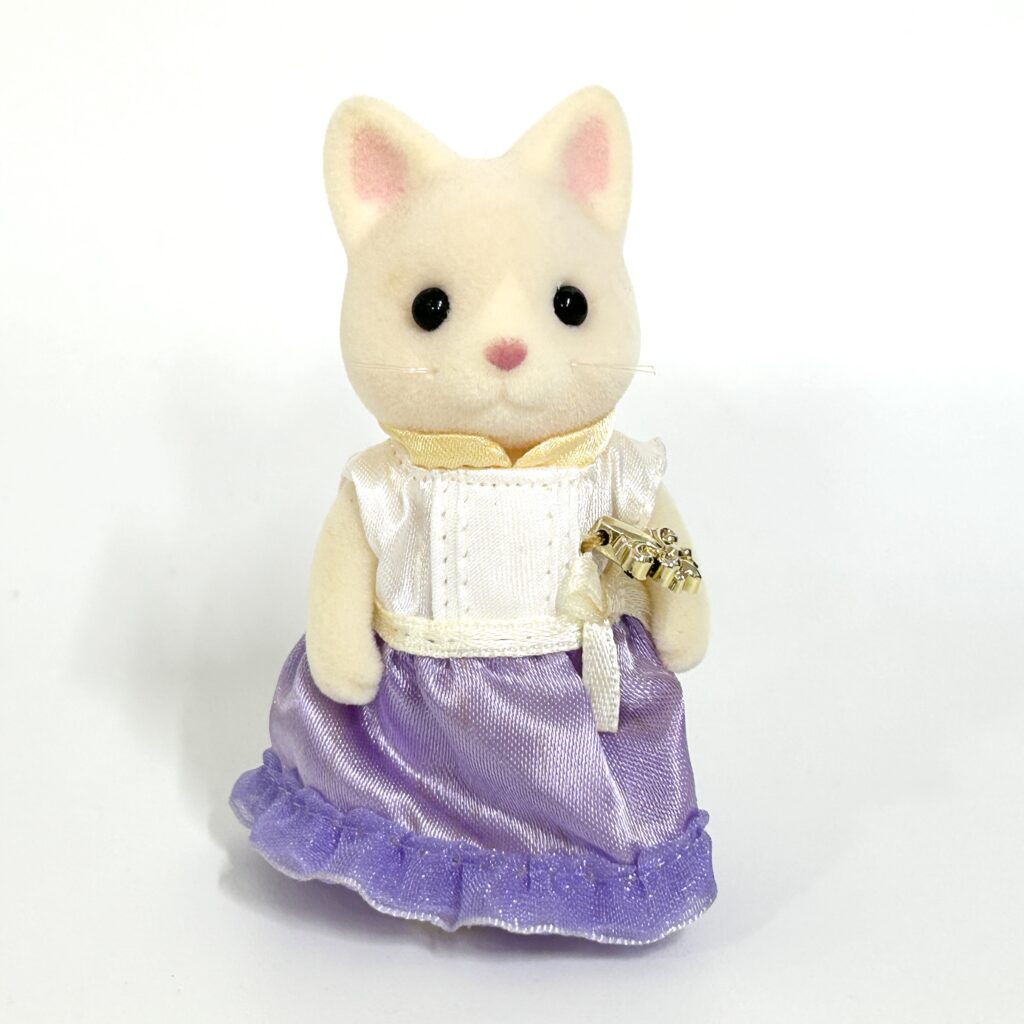 [used] Town Series Silk Cat Older Sister Sylvanian Families Calico Critters