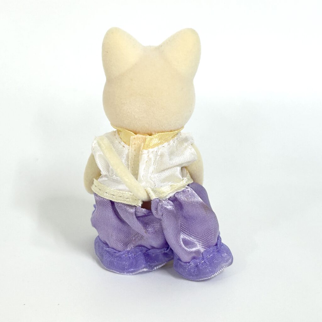 [used] Town Series Silk Cat Older Sister Sylvanian Families Calico Critters