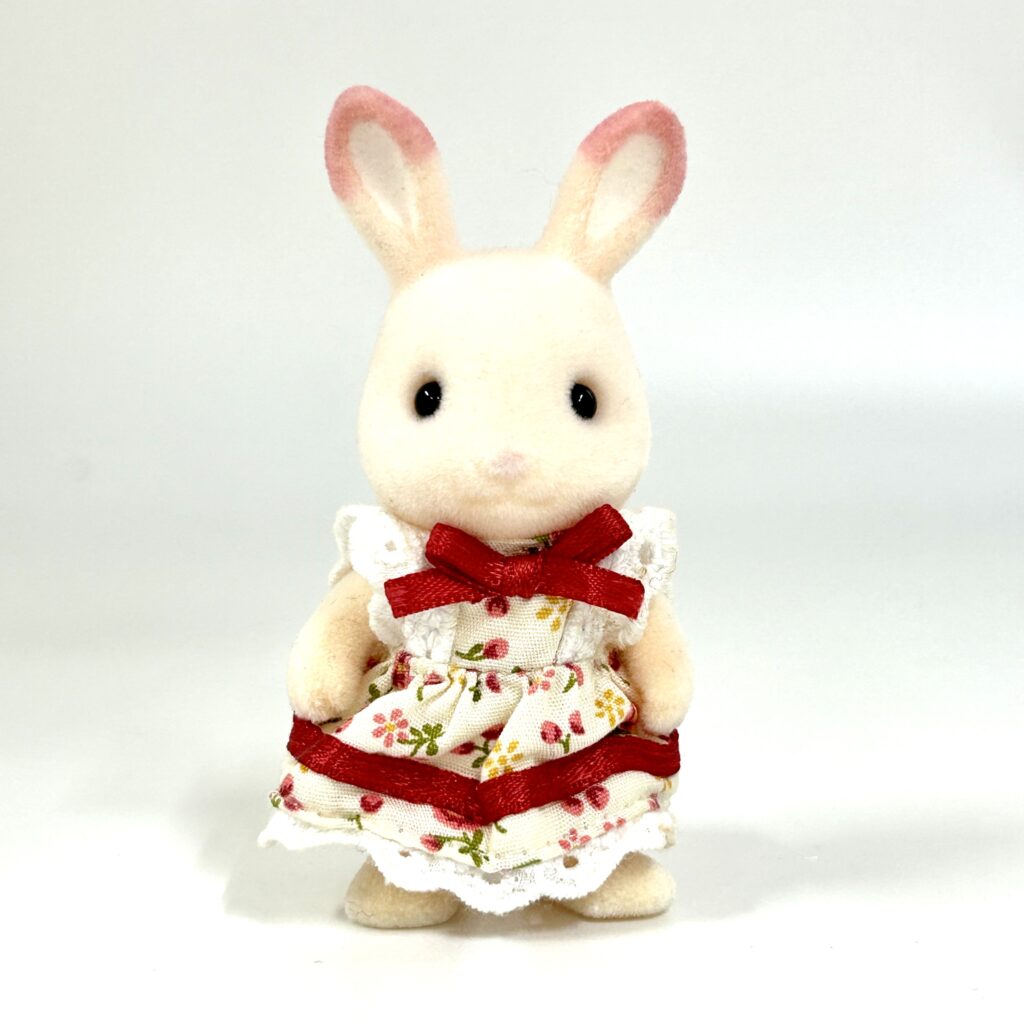 [used] Pink Rabbit Strawberry Rabbit Girl Sylvanian Families Calico Critters