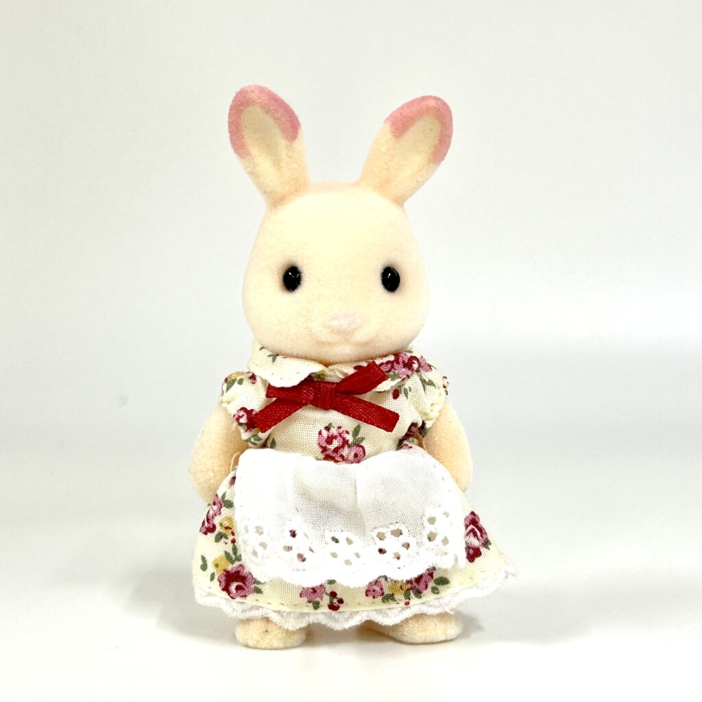 [used] Pink Rabbit Strawberry Rabbit Mother Sylvanian Families Calico Critters