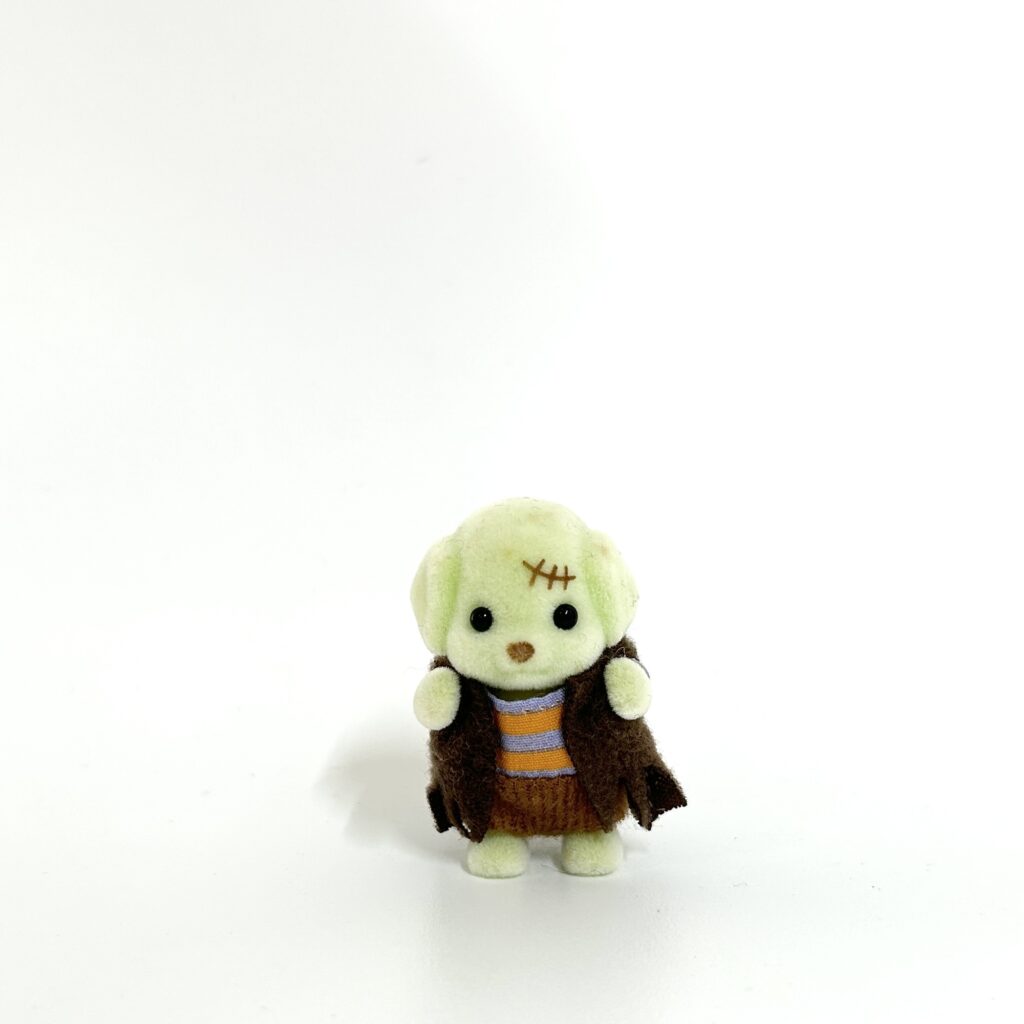 [used] Halloween Costume Toy Poodle Baby Sylvanian Families Calico Critters