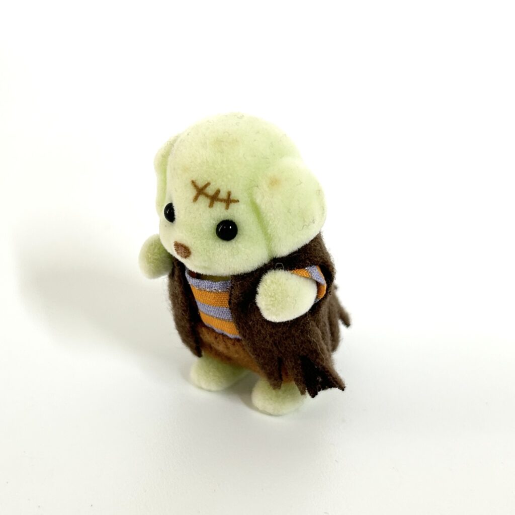 [used] Halloween Costume Toy Poodle Baby Sylvanian Families Calico Critters