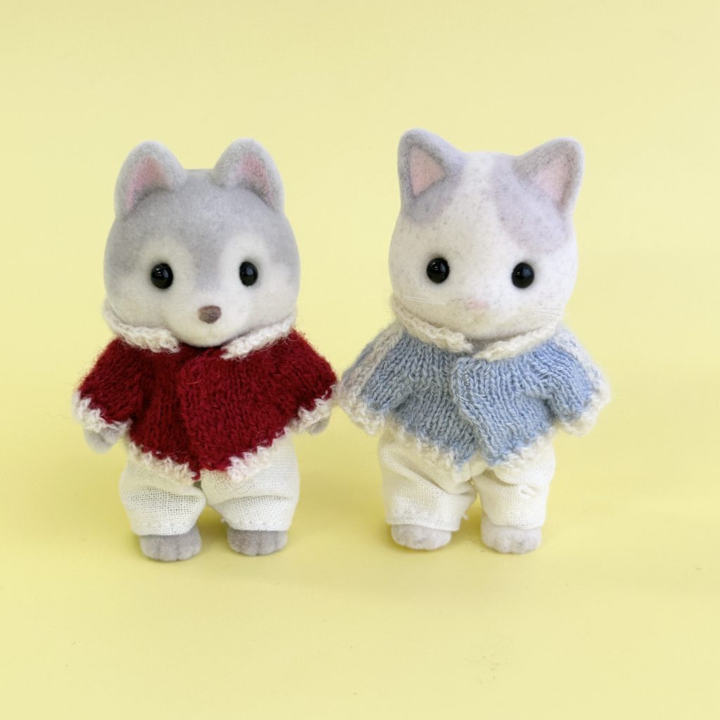 Collier Cardigan Rouge et Bleu Fait Main