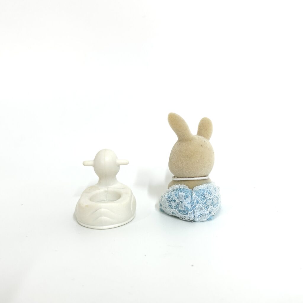 [used] Milk Rabbit Baby Potty Set Sylvanian Families Calico Critters