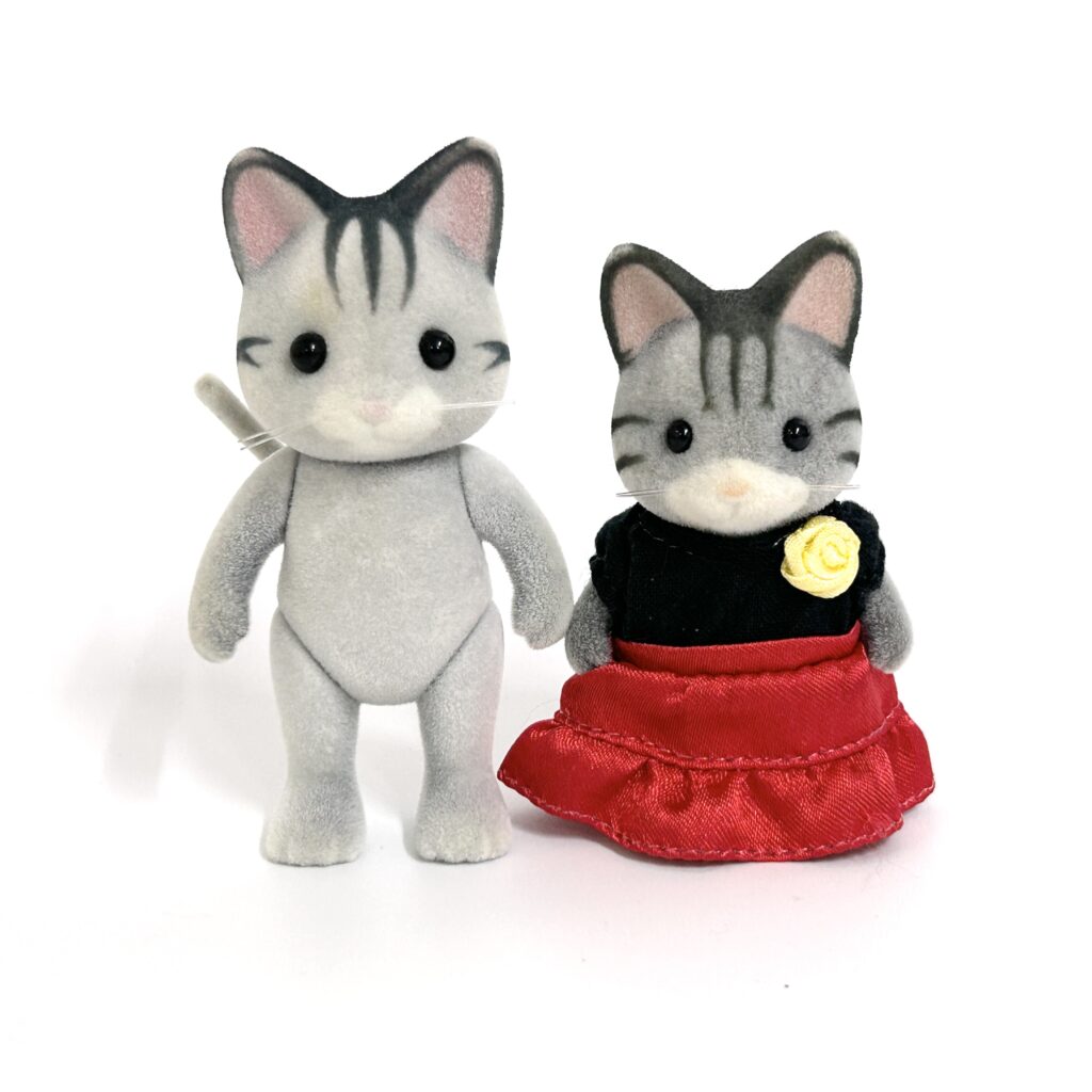 [used] Grayish Cat Mother and Girl Sylvanian Families Calico Critters