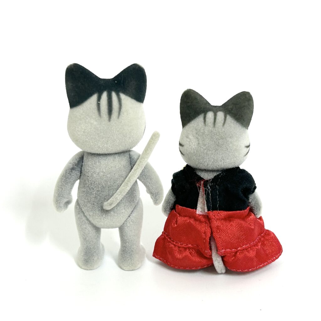[used] Grayish Cat Mother and Girl Sylvanian Families Calico Critters