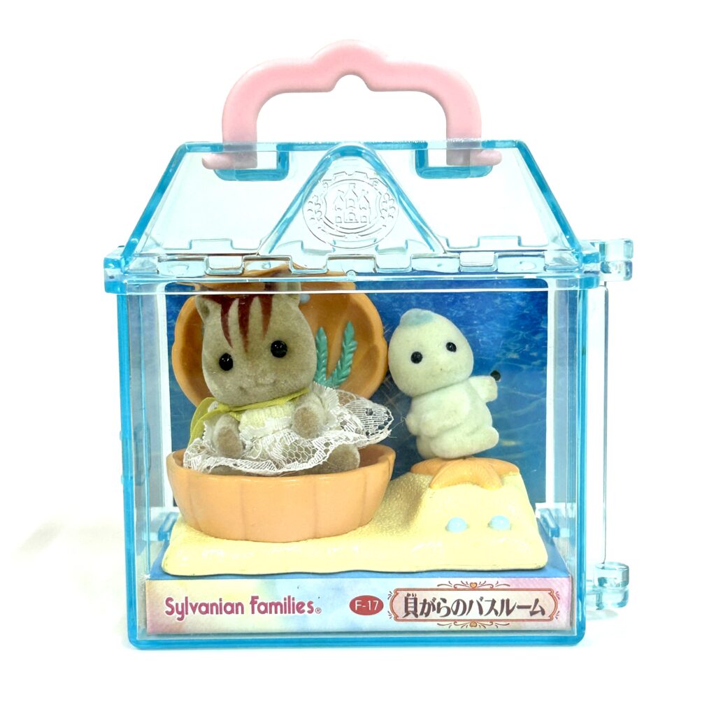 [used] Vintage Misty Forest Shell Bath Squirrel 1998 F-17 Sylvanian Families Calico Critters