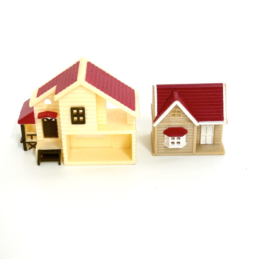 [used] Miniature Town House Raspberry House Sylvanian Families Calico Critters