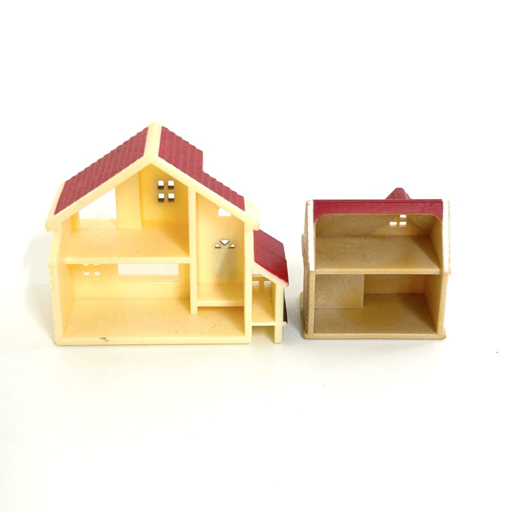 [used] Miniature Town House Raspberry House Sylvanian Families Calico Critters