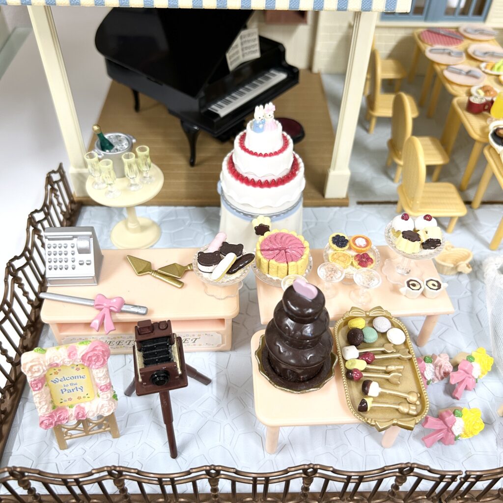 [used] Courtyard Restaurant Gift Set Sylvanian Families Calico Critters