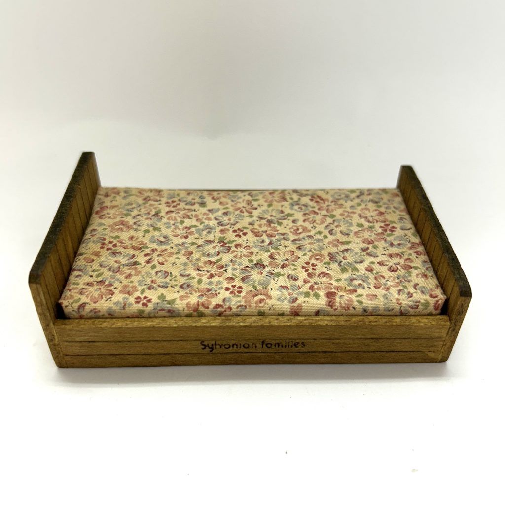 [مستعمل] MEMORY TIME BED M-012-680 Epoch Japan عائلات سيلفانيان