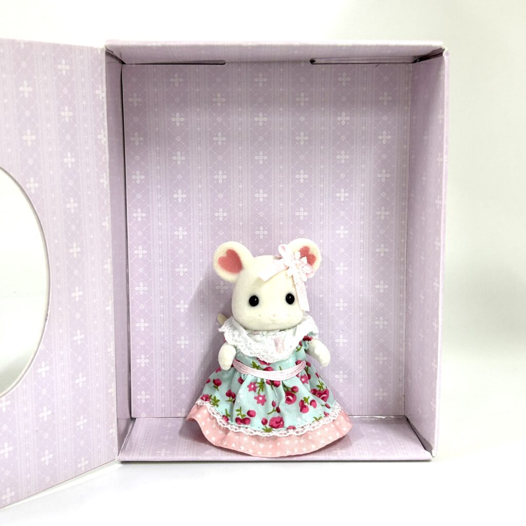 [used] Fan Club Figure Collectors Gift Box Marshmallow Mouse 2019 Sylvanian Families Calico Critters