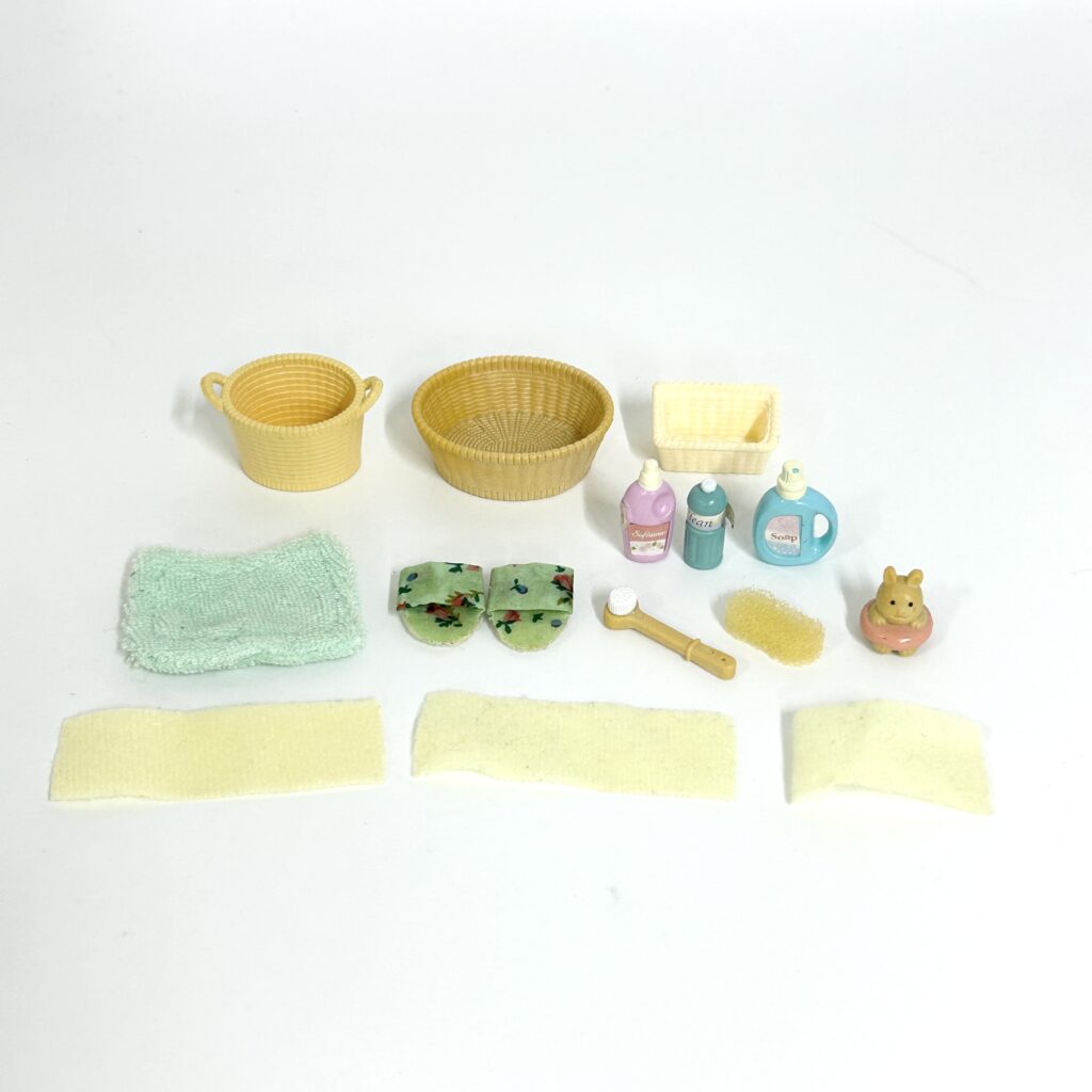 [used] Bathroom Accessories Set Sylvanian Families Calico Critters