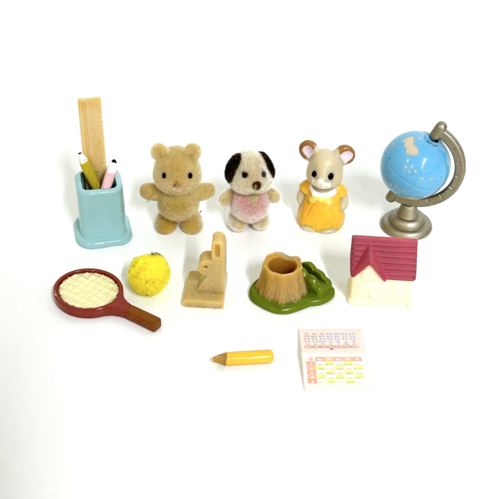 [used] Child Accessories Set Sylvanian Families Calico Critters