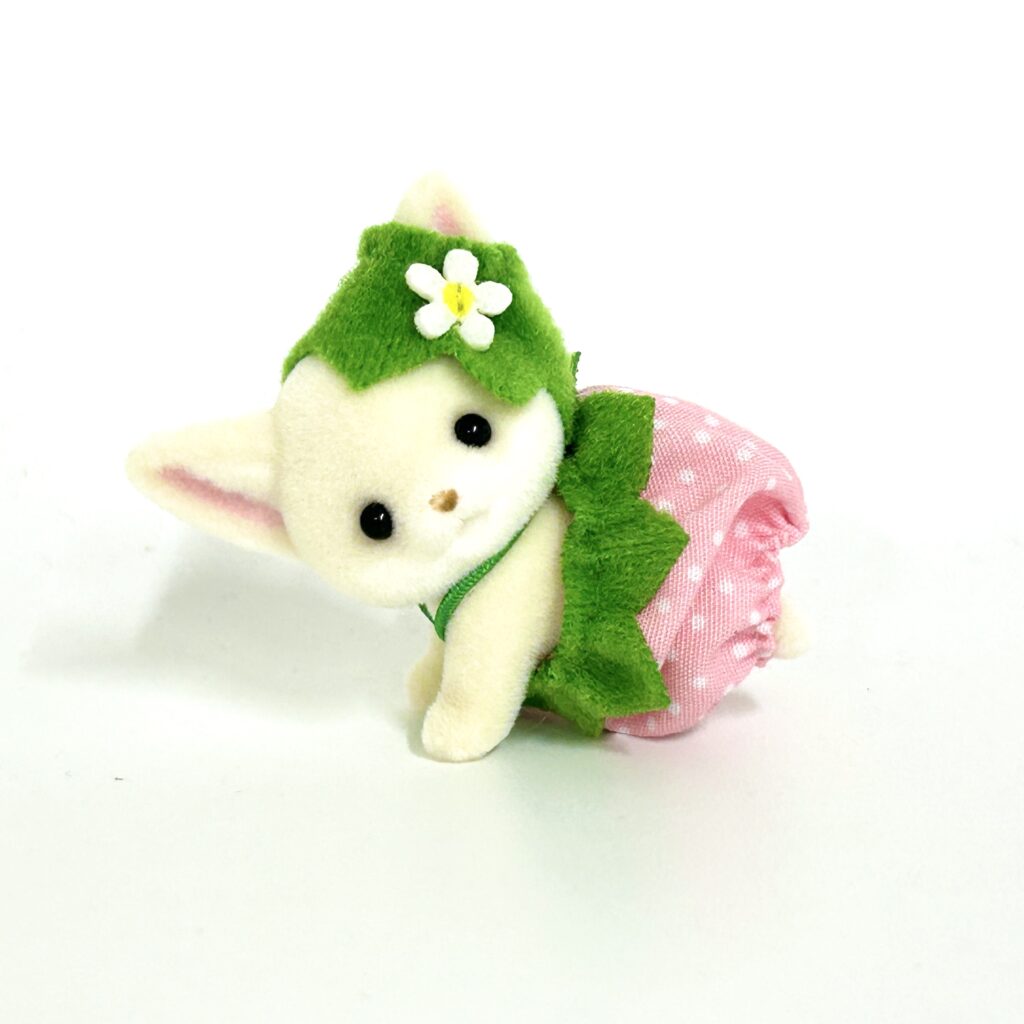Very Berry Babies Fennec Fox Crawling Sylvanian Families Calico Critters