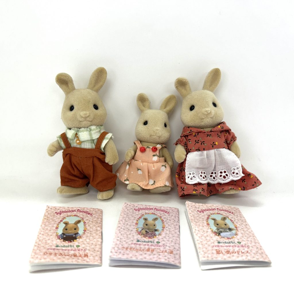 [Used] IVORY RABBIT FAMILY Epoch Japan Sylvanian Families Calico Critters