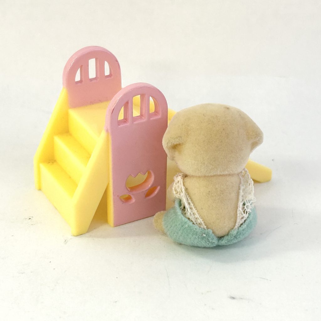 [used] Baby Carry Case Slide Labrador 2014 B-39 Sylvanian Families Calico Critters