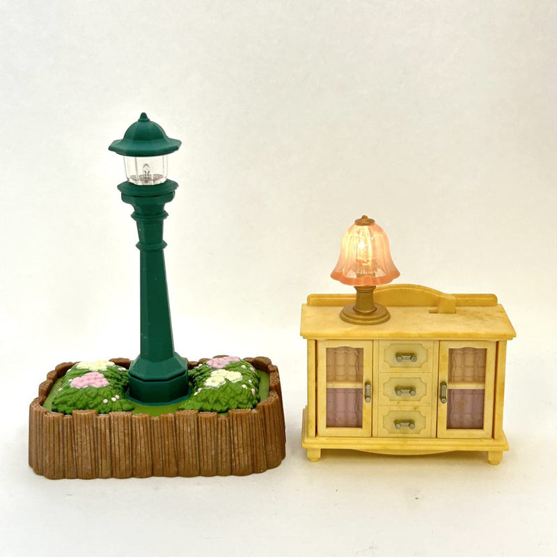 [Used] STREET LAMP AND ILLUMINATED SHELF SET Epoch Japan Sylvanian Families