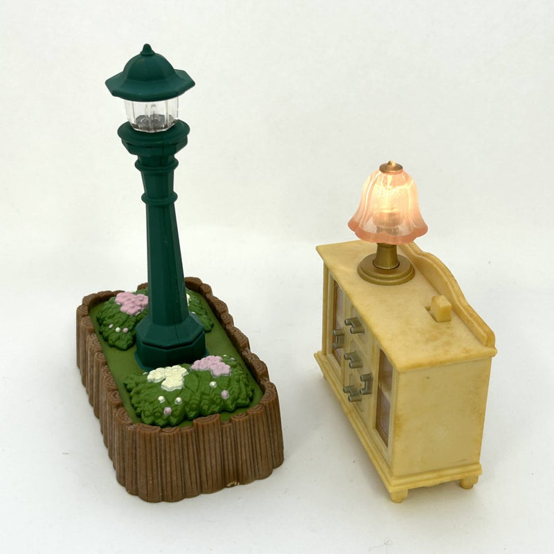 [Used] STREET LAMP AND ILLUMINATED SHELF SET Epoch Japan Sylvanian Families