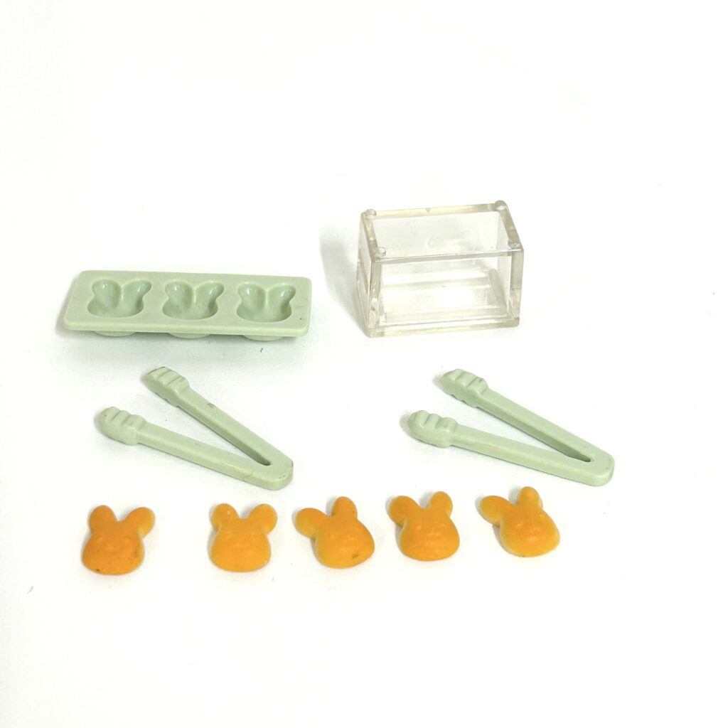 [used] Capsule Toy Cake Shop Madeleine Sylvanian Families Calico Critters