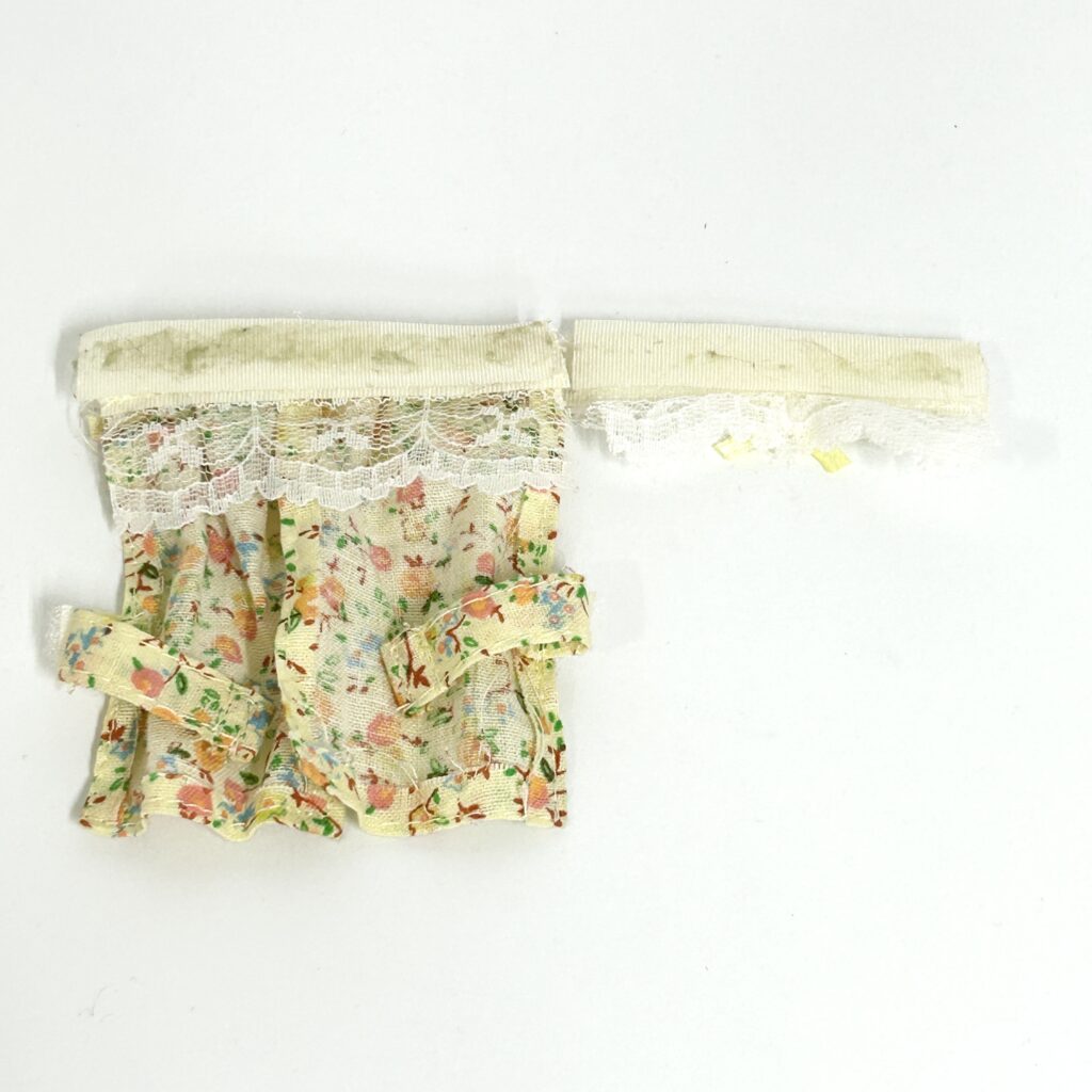 [used] Curtain Set Sylvanian Families Calico Critters