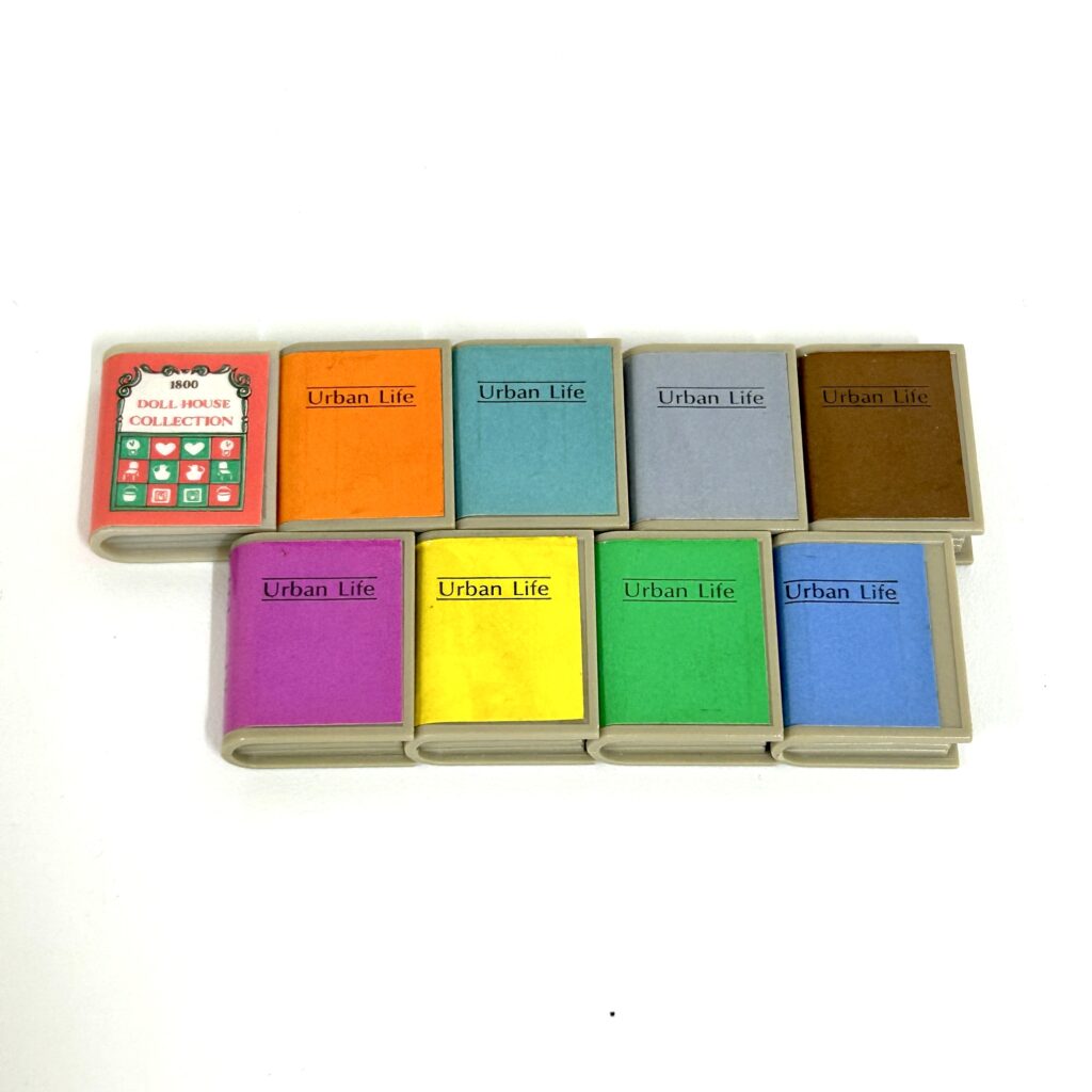 [used] Book Set Sylvanian Families Calico Critters
