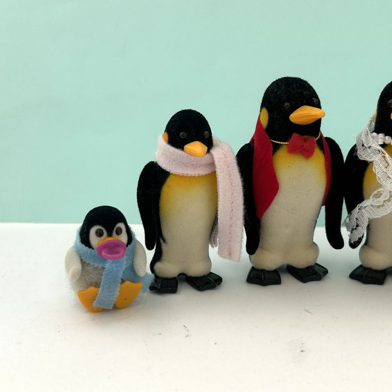 [Used] VINTAGE DEBURG PENGUIN FAMILY Epoch Japan Sylvanian Families