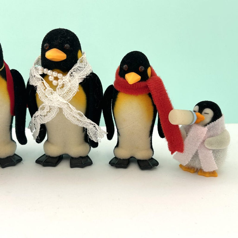 [Used] VINTAGE DEBURG PENGUIN FAMILY Epoch Japan Sylvanian Families