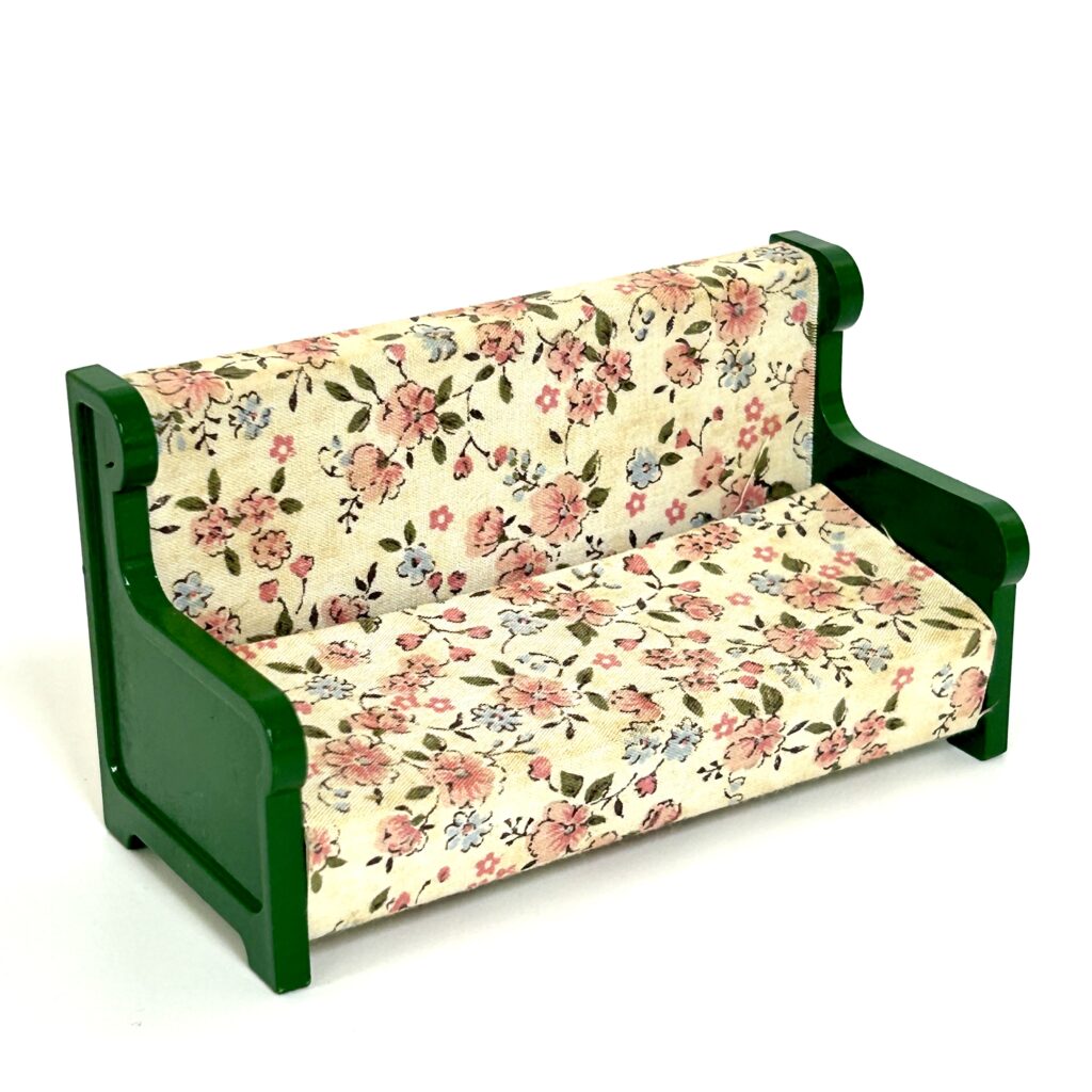[used] Vintage Green Sofa Set Sylvanian Families Calico Critters