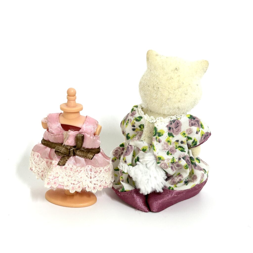 [used] Boutique Doll and Accessory Set Sylvanian Families Calico Critters