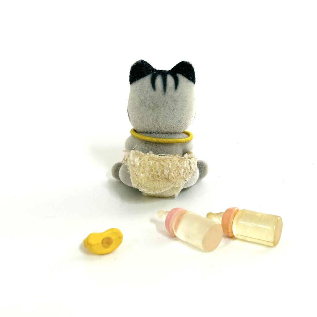 [used] Baby Grey Cat Sylvanian Families Calico Critters
