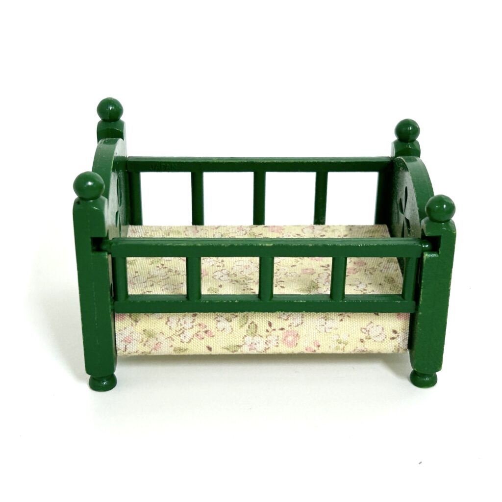 [used] Vintage Green Baby Bed 1985 KA-26 Sylvanian Families Calico Critters
