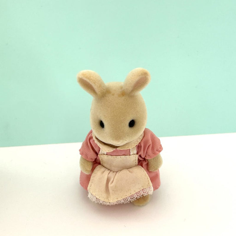 [Used] MILK RABBIT MOTHER WAITRESS Japan Sylvanian Families