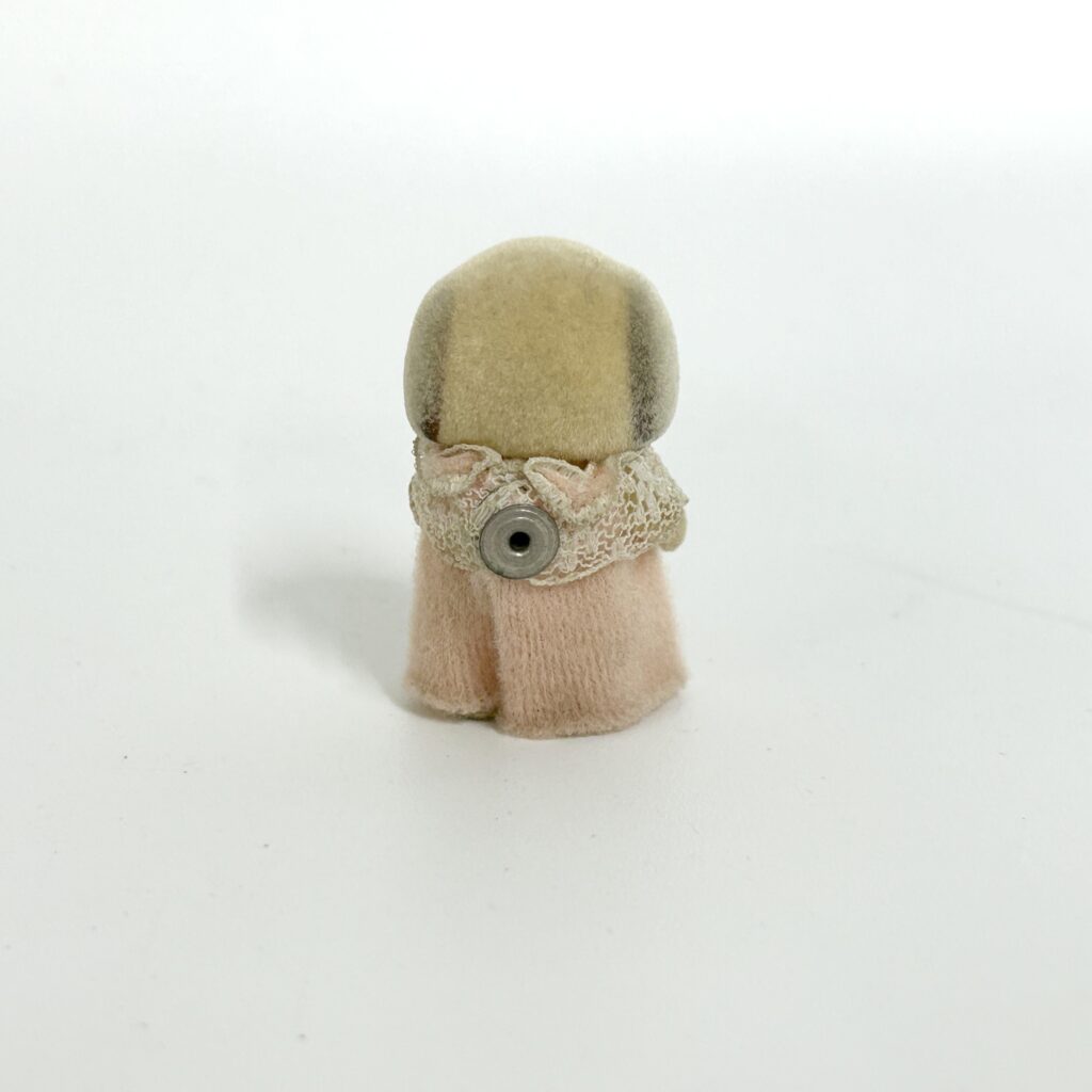 [used] Vintage Urban Life Baby Ivory Dog 1987 I-15-450 Sylvanian Families Calico Critters