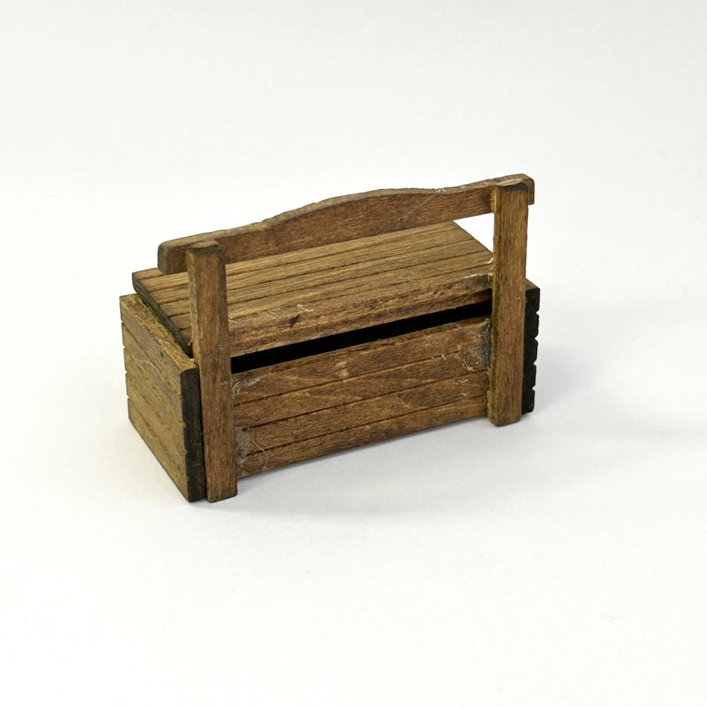 [used] Vintage Memory Time Wooden Storage Bench 1986 M-07 Sylvanian Families Calico Critters