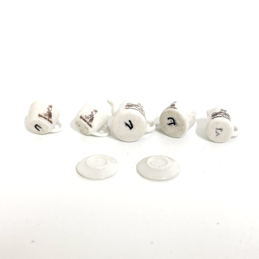 [used] Vintage Ceramic Tea Set 1985 KA-16 Sylvanian Families Calico Critters