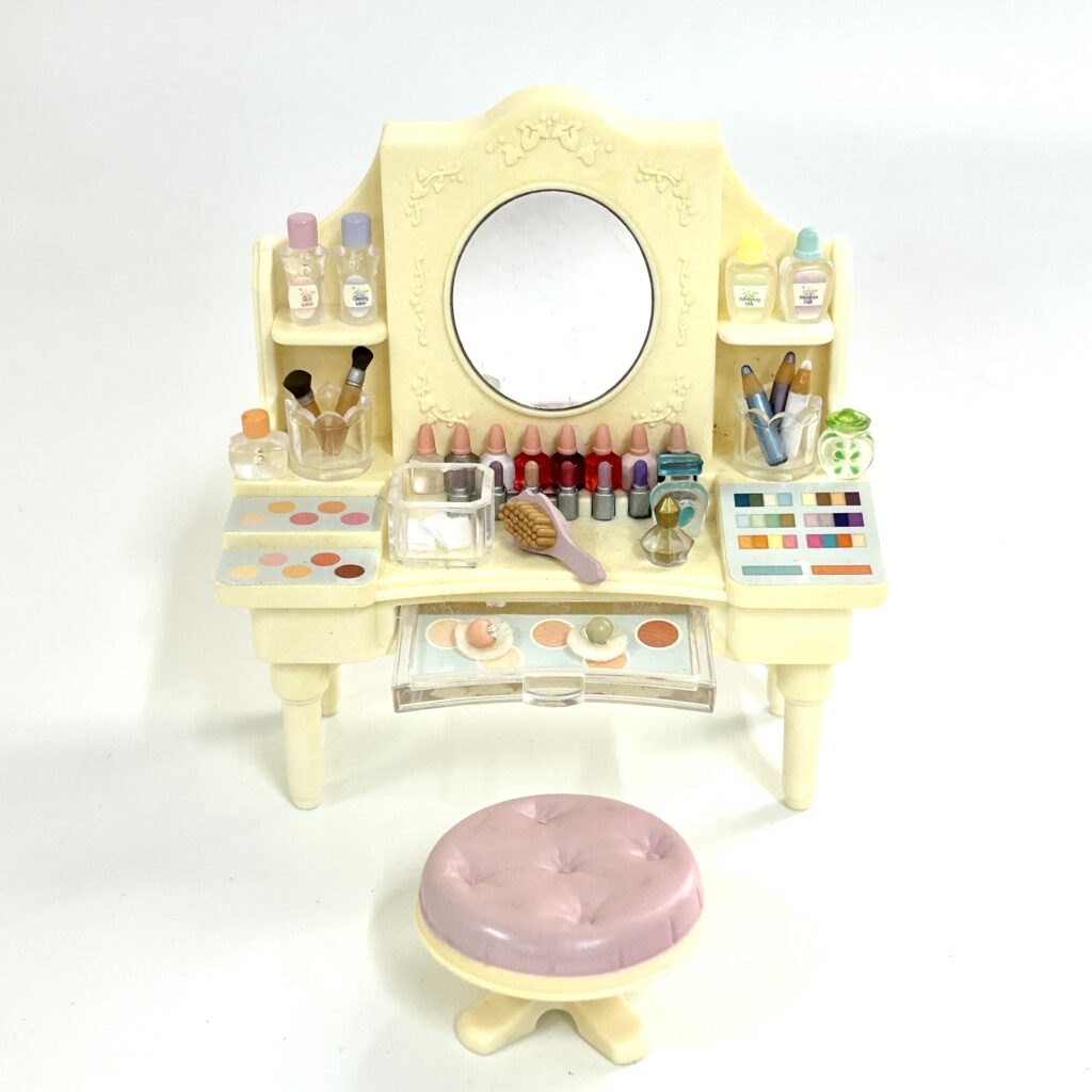 [used] Dresser Set Sylvanian Families Calico Critters