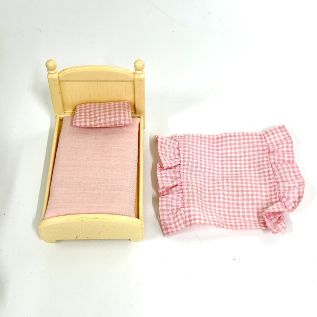 [used] Single Bed Set Sylvanian Families Calico Critters