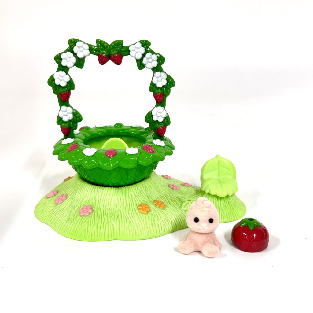 [used] Misty Forest Strawberry Of The Valley Fairy Set 2010 F-34 Sylvanian Families Calico Critters