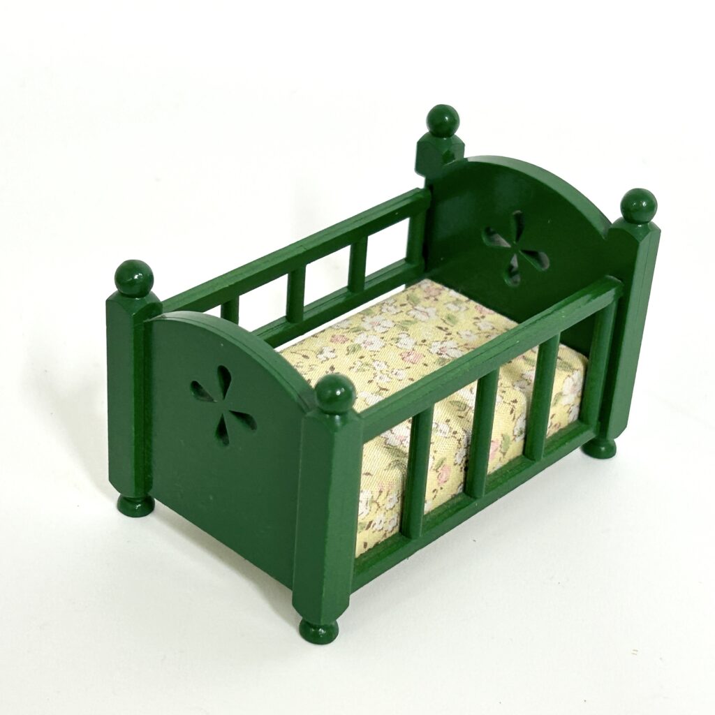 [used] Vintage Green Baby Bed 1985 KA-26 Sylvanian Families Calico Critters