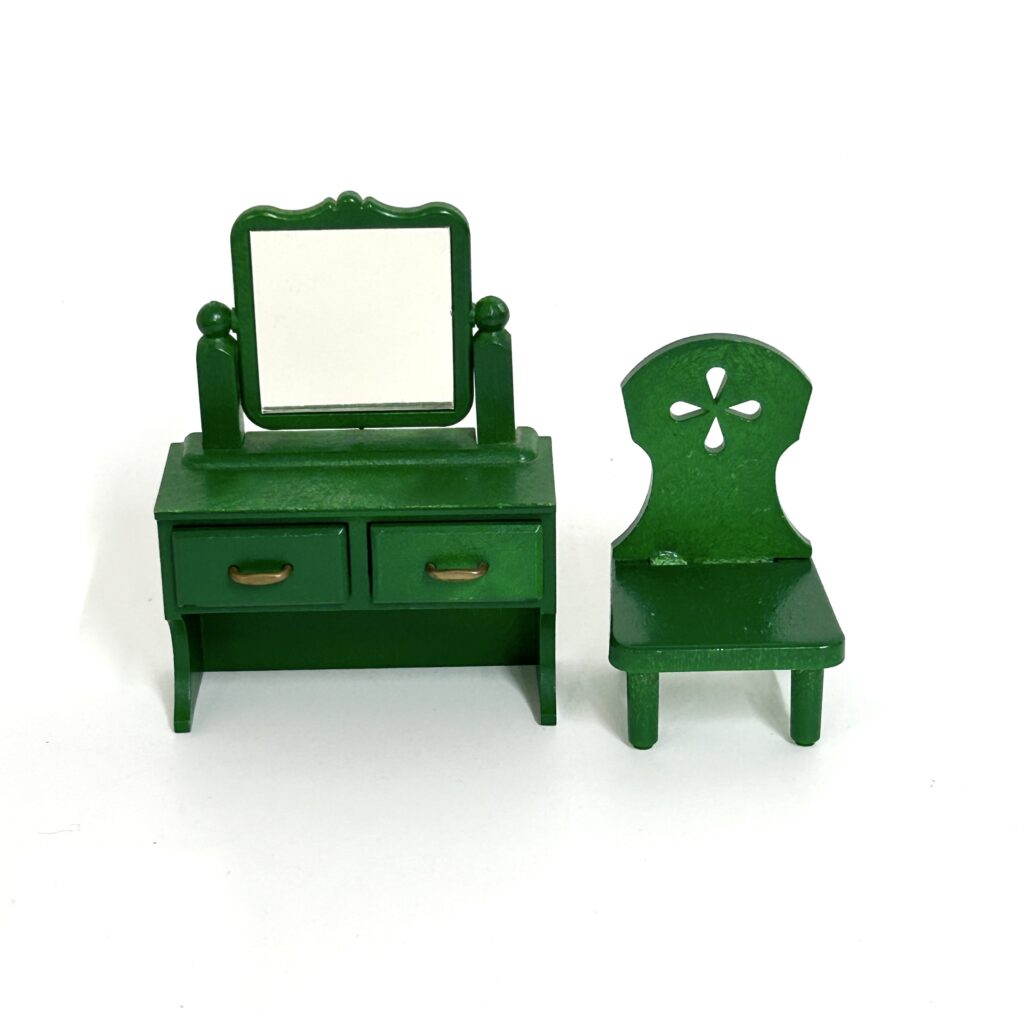 [used] Vintage Green Vanity Sylvanian Families Calico Critters