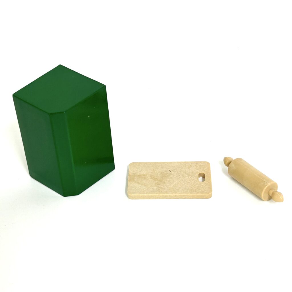 [used] Shelf Cutting Board Rolling Pin Sylvanian Families Calico Critters