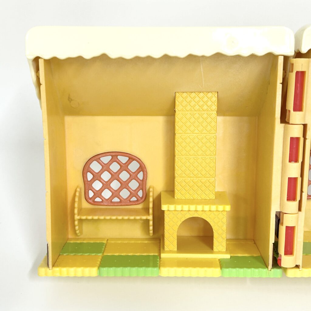 [used] Vintage Misty Forest Candy House Gingerbread 1996 F-01 Sylvanian Families Calico Critters