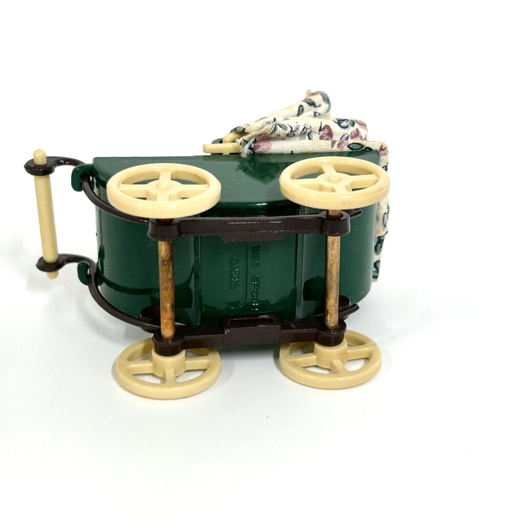 [used] Vintage Green Stroller 1985 KA-15 Sylvanian Families Calico Critters