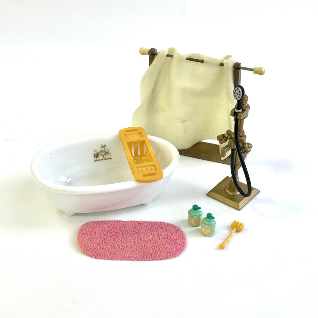 [d'occasion] Ensemble de salle de bain Sylvanian Families Calico Critters
