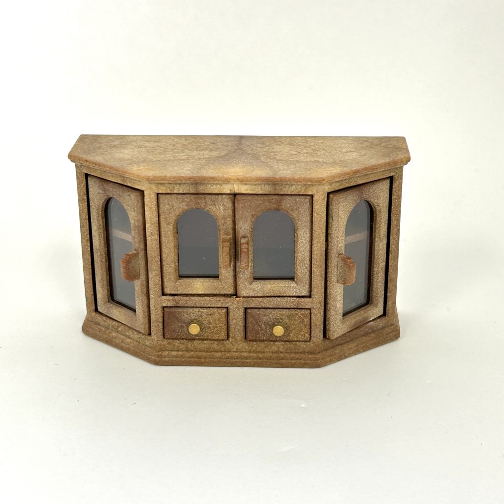 [مستعمل] طقم خزانة جانبية للمعيشة عائلات سيلفانيان