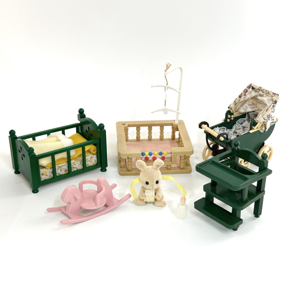 [used] Baby Room Set Sylvanian Families Calico Critters