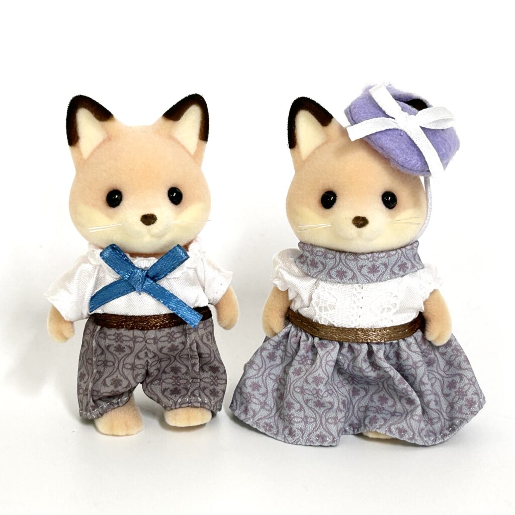 [used] Fox Siblings Sylvanian Families Calico Critters